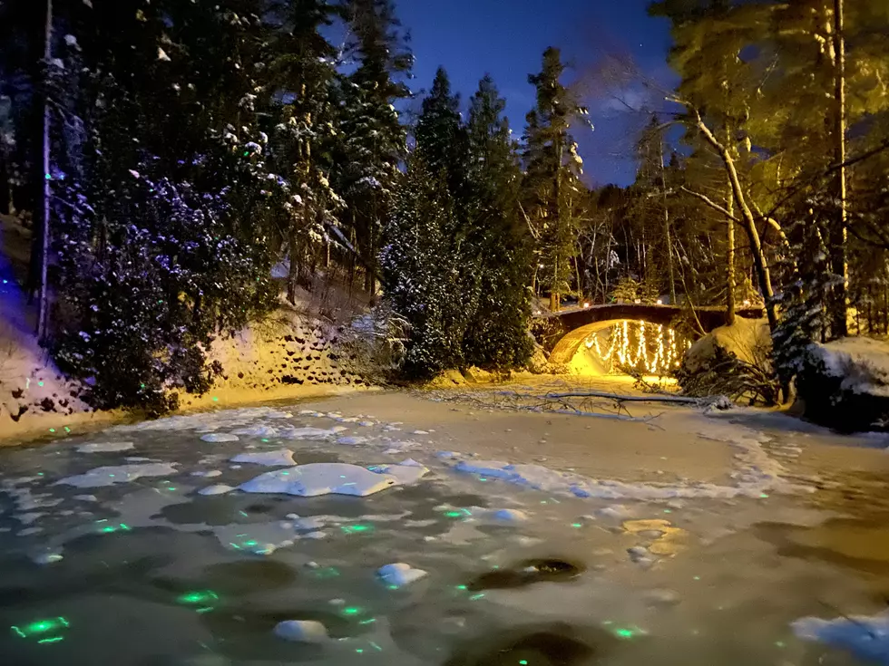 Beautiful! See Duluth’s Glensheen Mansion Decorated Inside + Out For Christmas