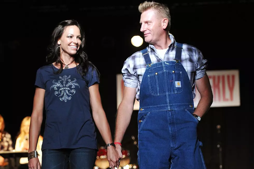 Joey + Rory’s Hymns Album Takes Top Spot for Second Week
