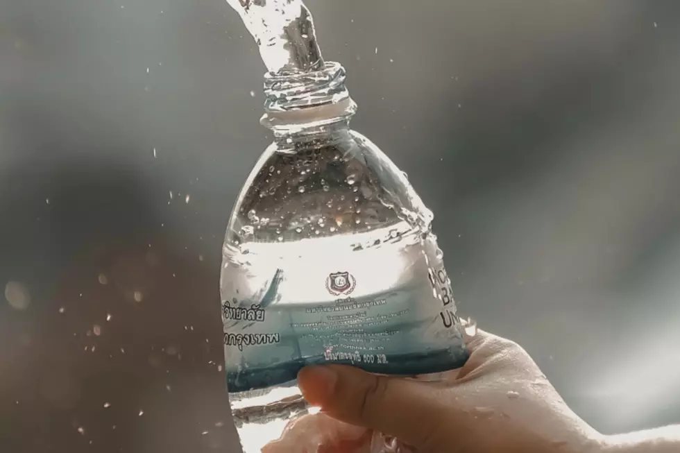 MN Bill Would Ban Sale of Plastic Water Bottles