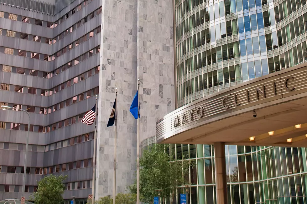 Time Is Running Out For Unvaccinated Mayo Clinic Employees